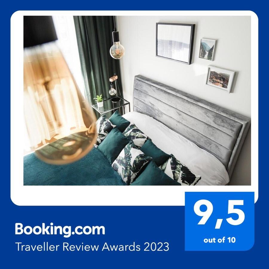 Vizzit Us Premium Apartments Varşova Dış mekan fotoğraf