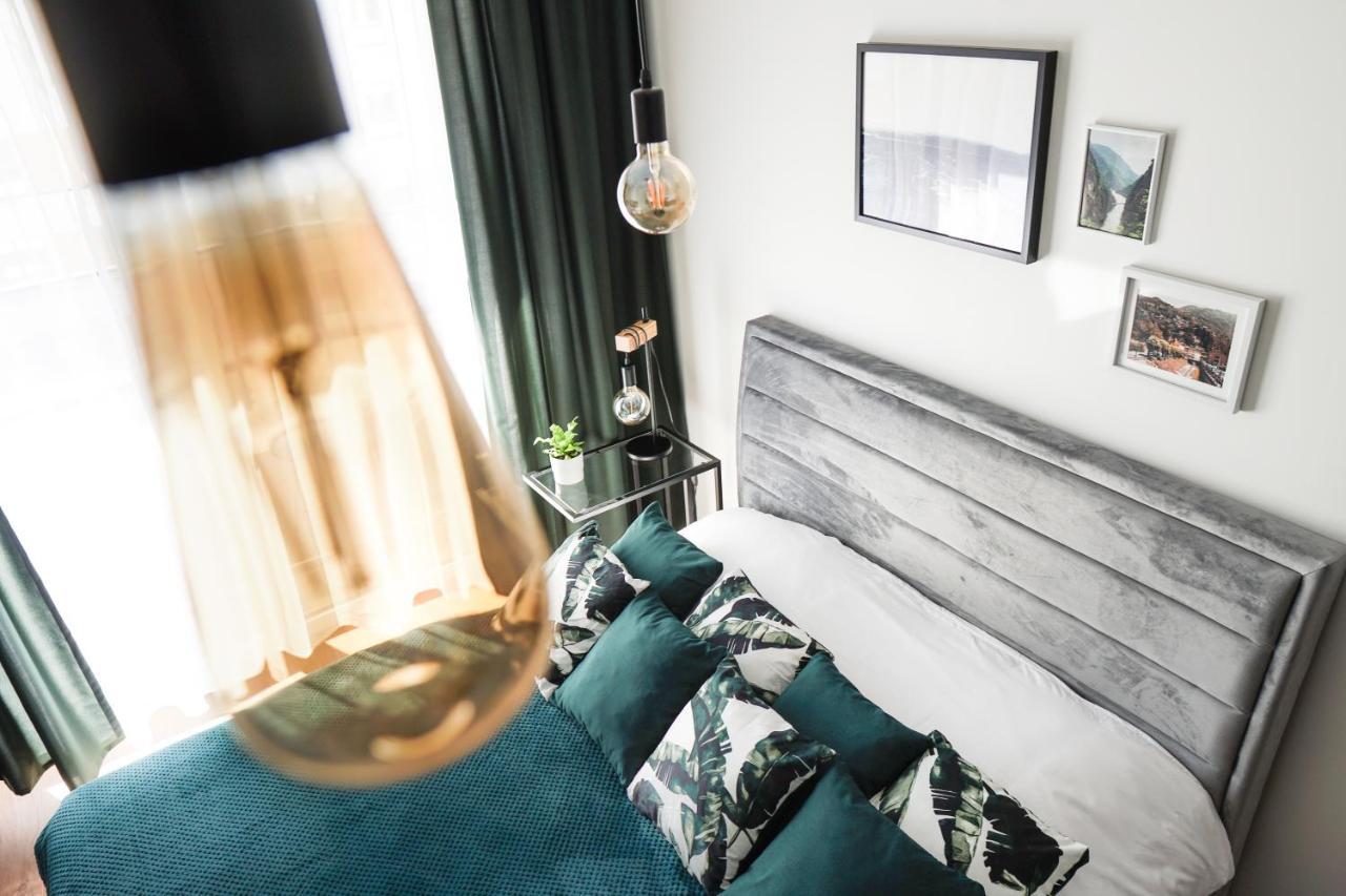 Vizzit Us Premium Apartments Varşova Dış mekan fotoğraf