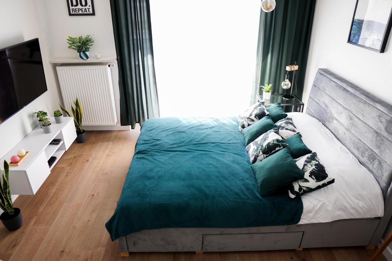 Vizzit Us Premium Apartments Varşova Dış mekan fotoğraf