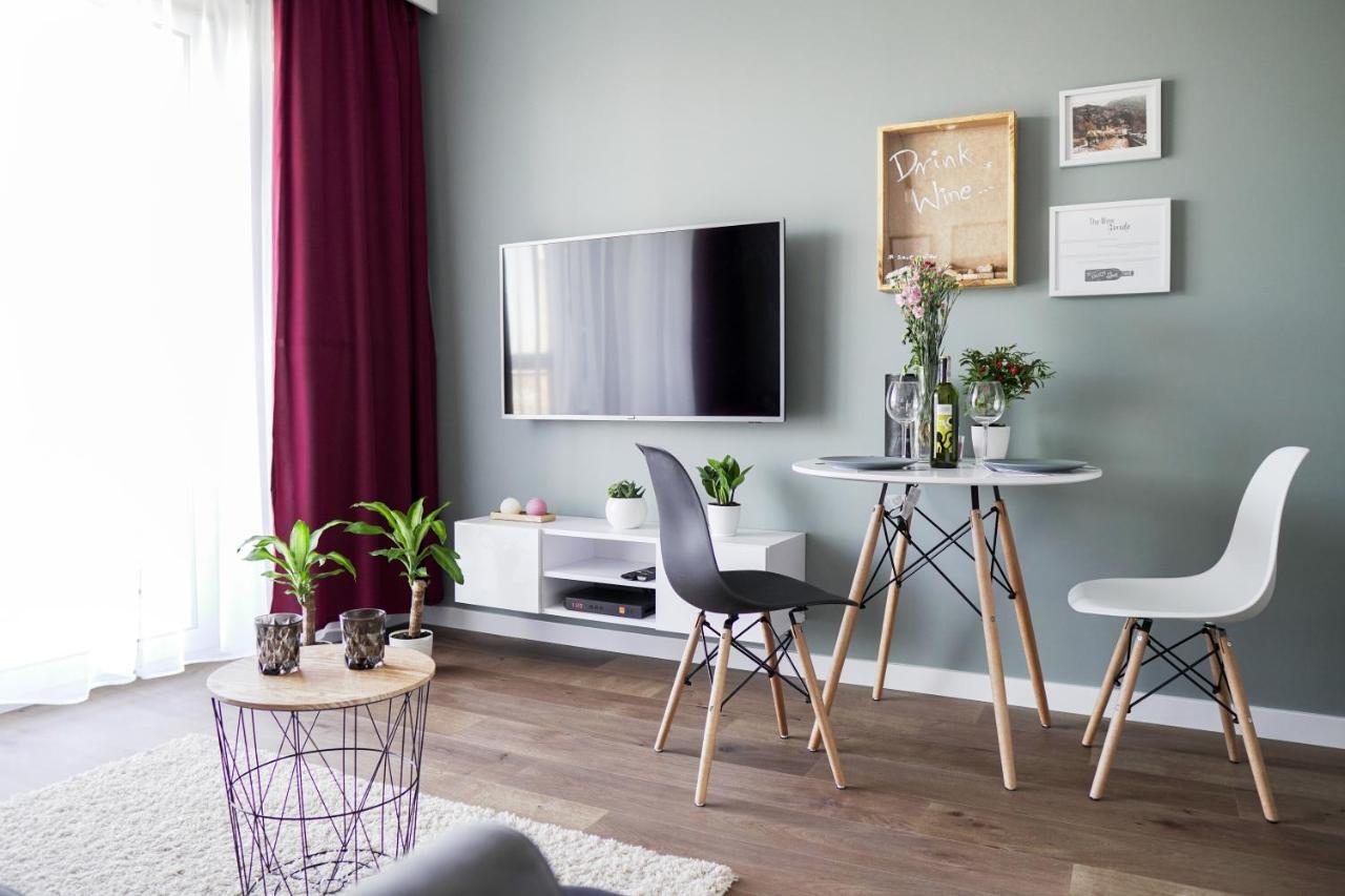 Vizzit Us Premium Apartments Varşova Dış mekan fotoğraf